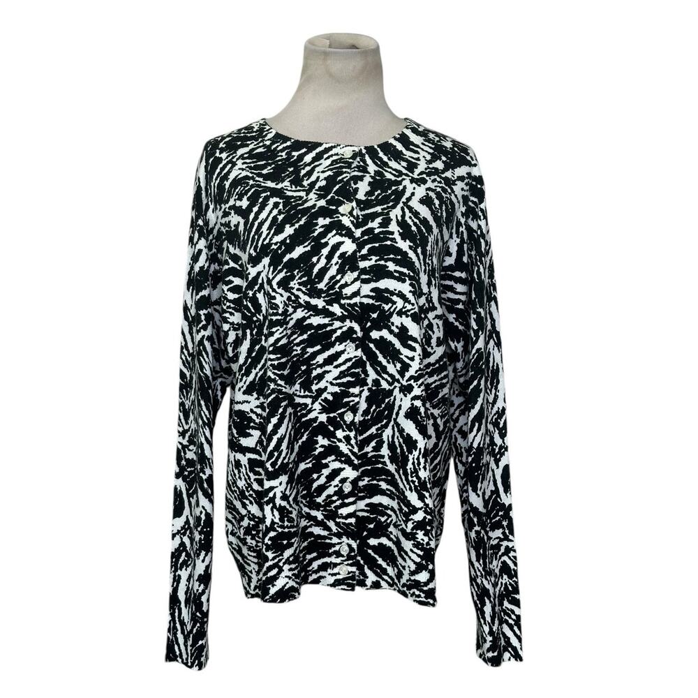 Good Clothes black white print long sleeves button cardigan size XL